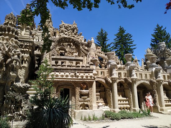 LEAVES OF GRASS: The Ideal Palace, Ferdinand Cheval ~ Palácio